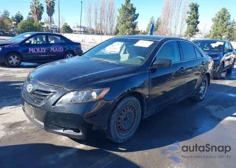 2007 Toyota Camry Le z USA, uszkodzony, nr VIN 4T1BE46K57U028529